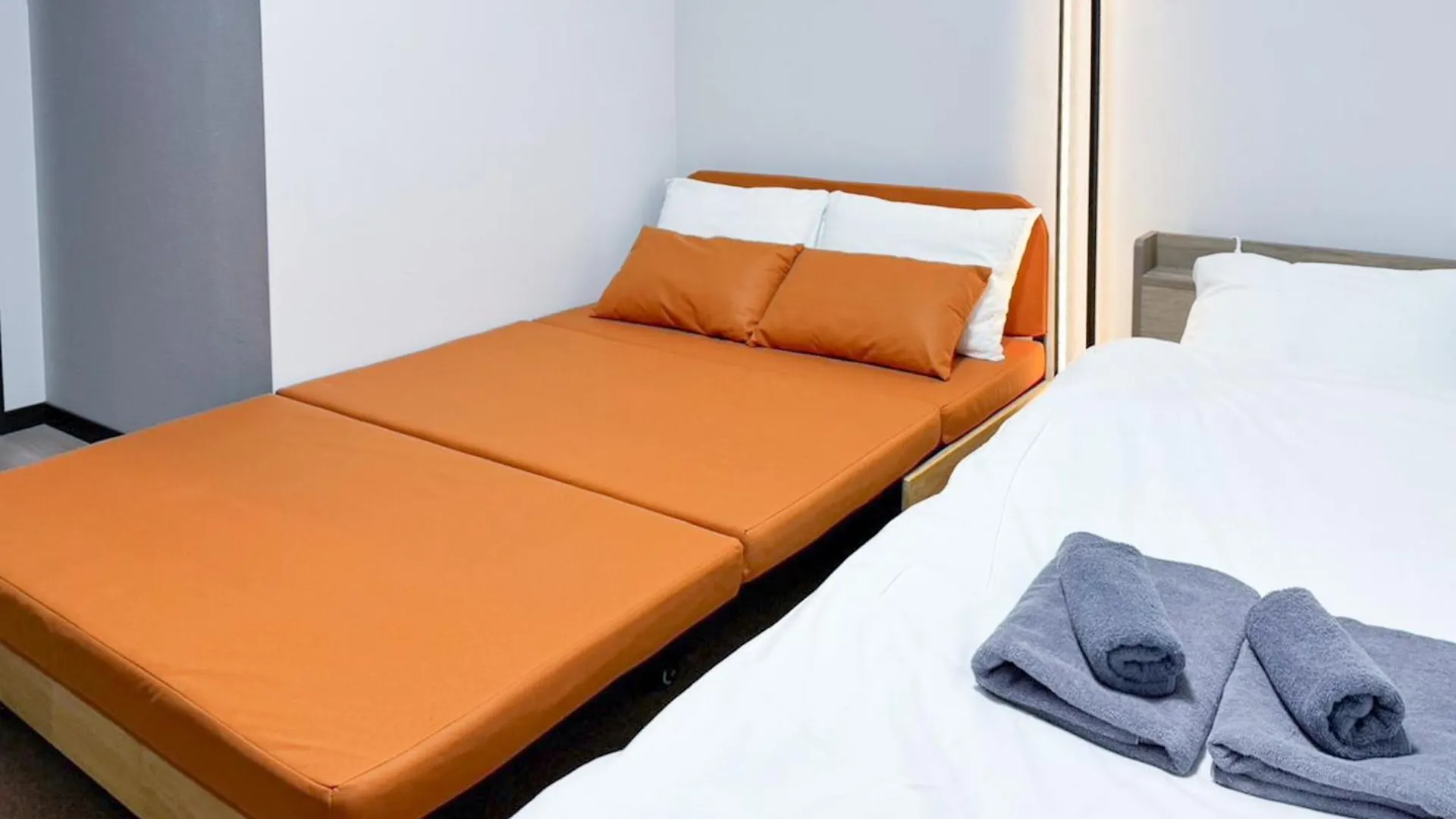 Triphome Shinjuku East Tokyo Apartment
